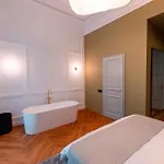 Ecletico 4*