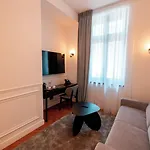 מלון Ecletico 4*