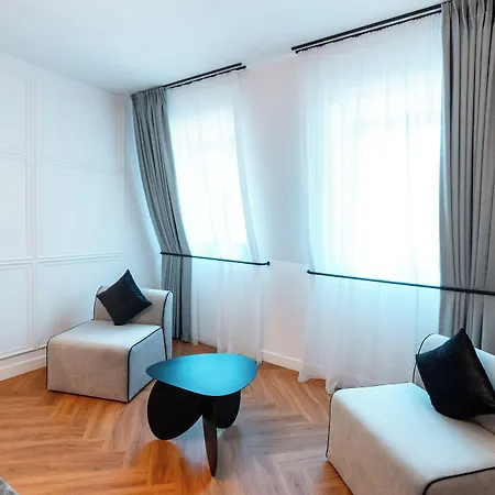 Отель Ecletico 4*