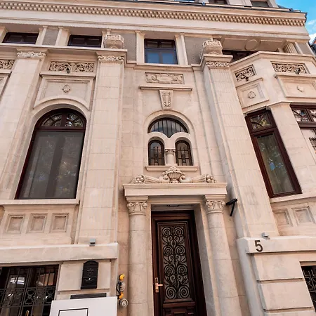 מלון Ecletico 4*