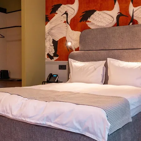 Готель Ecletico 4*